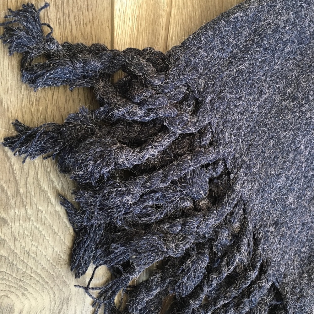 Oversized Tassel Scarf -Marled Navy